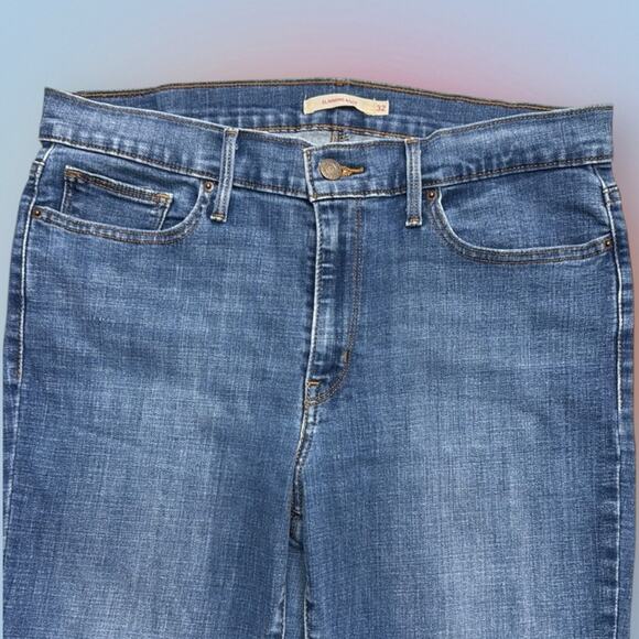 LEVI’S Women’s 32 SLIMMING BOOT Blue Jeans - Picture 1 of 4